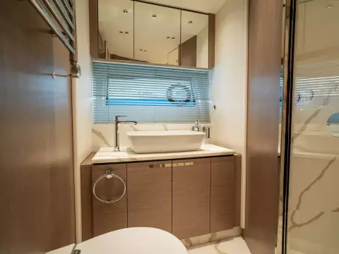 34 - VIP Cabin En Suite