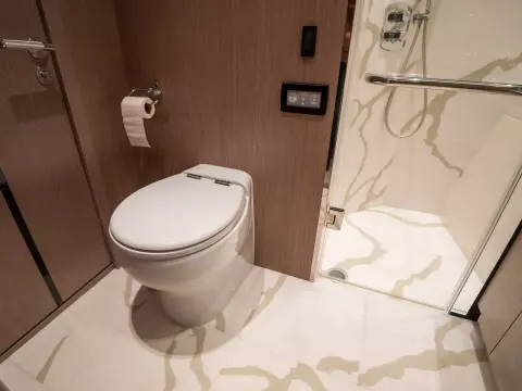 36 - Twin Guest Cabin En Suite