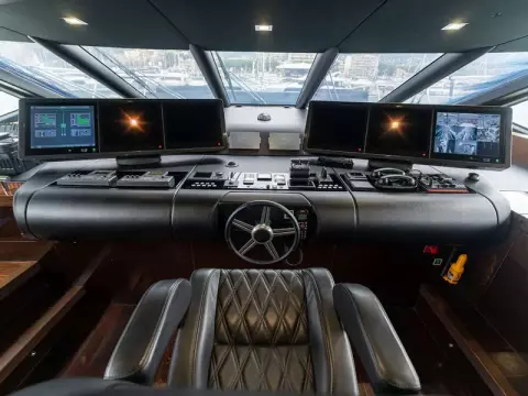 34 - Wheelhouse