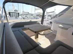10 - Cockpit