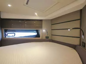 25 - VIP Cabin