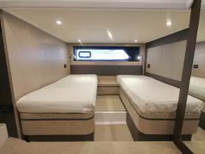 28 - Twin Cabin