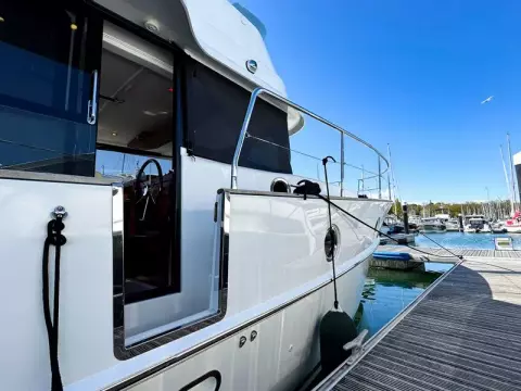 15 - Side Deck