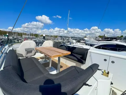 1 - Flybridge