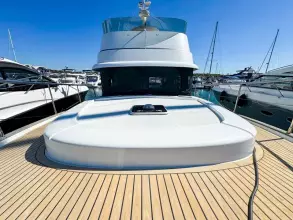 13 - Foredeck