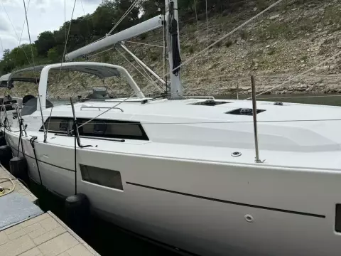 MR3 Starboard Cabin Top