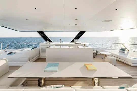 Sundeck Dining