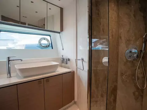 31 - VIP Cabin En Suite