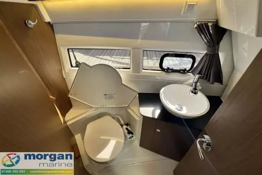 Jeanneau Merry Fisher 895 Offshore - toilet