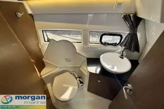 Jeanneau Merry Fisher 895 Offshore - toilet