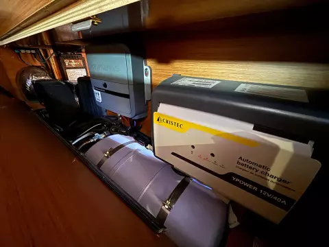 Electrical system of 2019 Jeanneau Sun Odyssey 479 with Cristec battery charger.