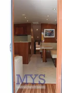 HATTERAS 54 (7)