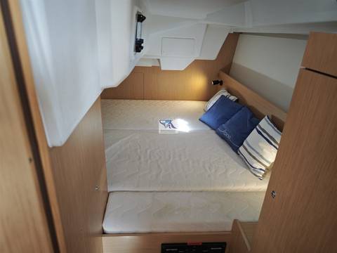 Oceanis 35.1  37
