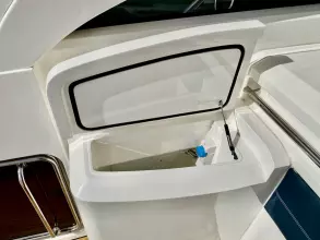 2011 Princess V42 21