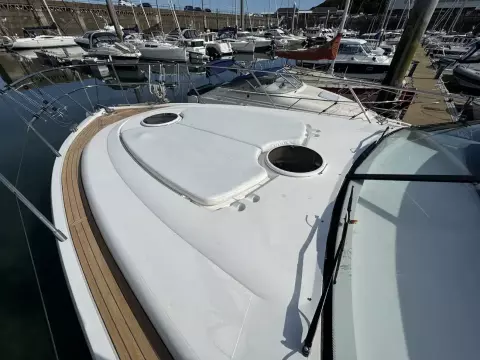 2011 Princess V42 5