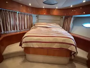 14 - VIP Cabin