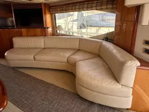 6 - Saloon