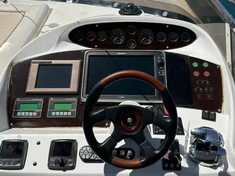 2 - Flybridge Helm