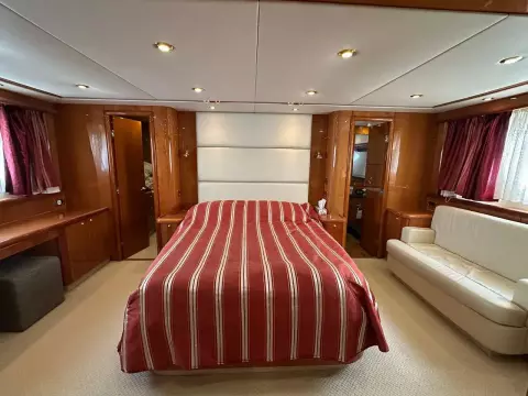 10 - Master Cabin