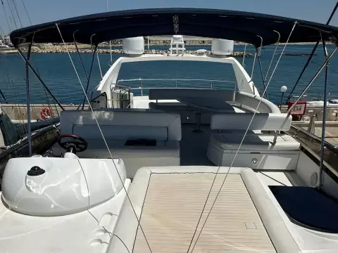 3 - Flybridge