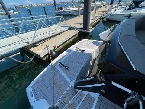 15 - Bathing Platform