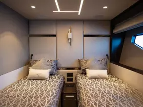 45 - Twin Cabin