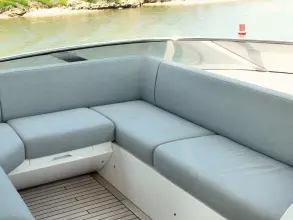 10 - Flybridge