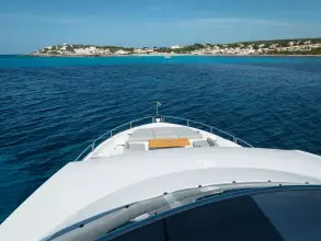 13 - Foredeck