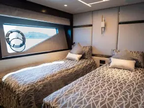 42 - Twin Cabin