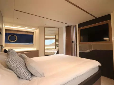18 - Master Cabin
