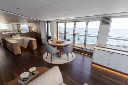 Princess X95 For Sale - Opening doors