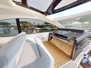 11 - Cockpit