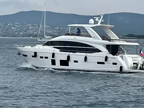 4 - Exterior