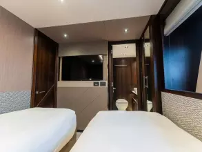 47 - Port Side Twin Guest Cabin