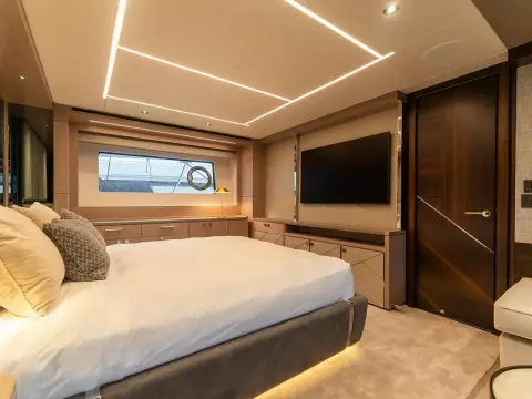 38 - Master Cabin