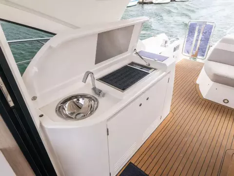 13 - Aft Cockpit