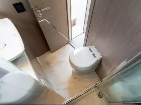 29 - Master Cabin En Suite
