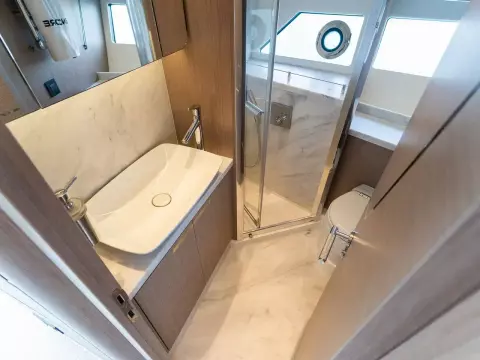 33 - VIP Cabin En Suite