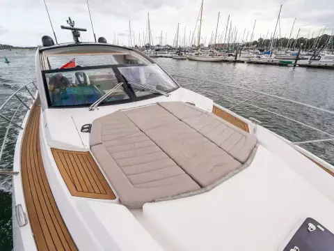 7 - Foredeck