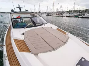 7 - Foredeck