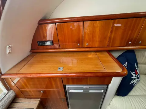 13 - Saloon