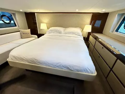 25 - Master Cabin