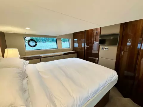 27 - Master Cabin