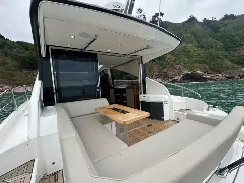 9 - Aft Cockpit
