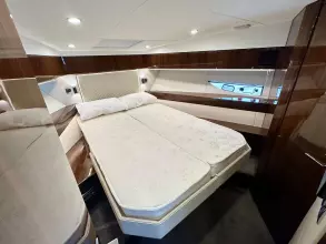 32 - VIP Cabin