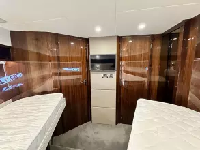 34 - VIP Cabin