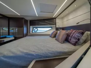 36 - VIP Cabin