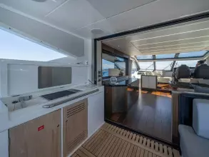 16 - Aft Cockit