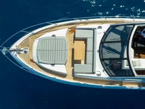 7 - Foredeck