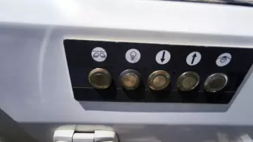 BENETEAU - OCEANIS 46.1 - electronic